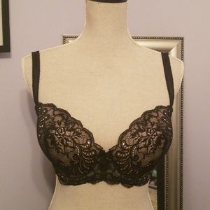 Le Mystere black lace bra 34DDD